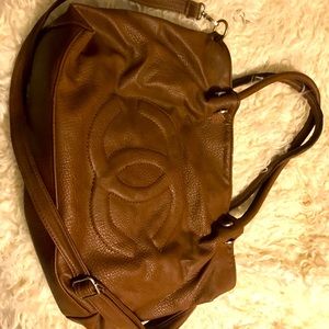 Chanel bag lots of compartments.